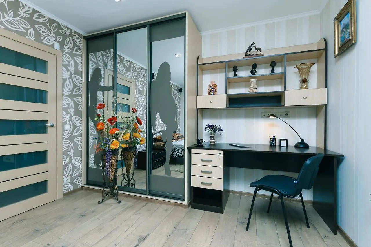 Apartment On Sevastopolska Square Kiev